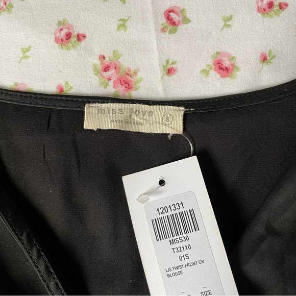 HONEY - Satin Black Crop Top - Picture 6 of 8